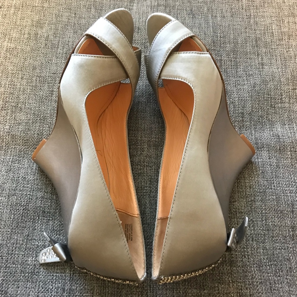 Pour La Victoire Taupe and Tan Wedge Sandals